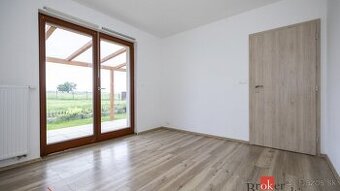 NA PREDAJ Jedinečný rodinný dom, tiché okolie, nádherné vý