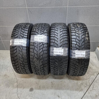 Zimné dodávkové pneumatiky 225/75 R16C Nokian