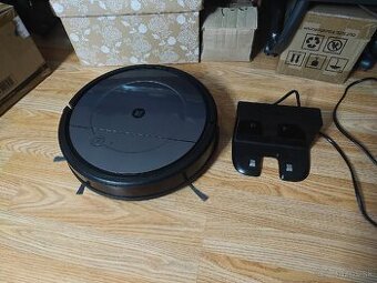 Funkčný robotický vysávač iRobot