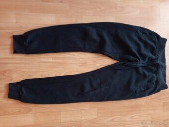 Dievčenské tepláky na zimnejšie obdobie -veľkosť M