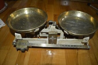 predam starozitne nemecke vahy