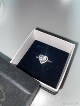 Očarujúci romantický prsteň OLIVIE – jemná iskra lásky 💖✨