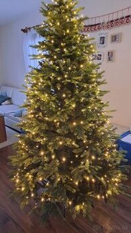 3D smrek vianočný stromček