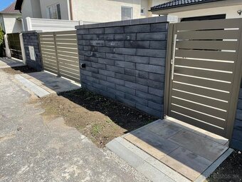 Hlinikova brana , hlinikove zabradlie na mieru