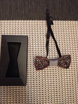 Pánsky drevený motylik