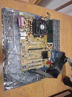 MB ASUS M2N (AM2) + AMD 64 X2 5400+ + 4GB DDR2