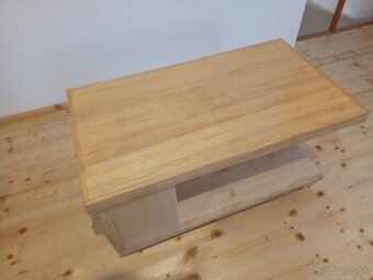 Konferenčný stolík