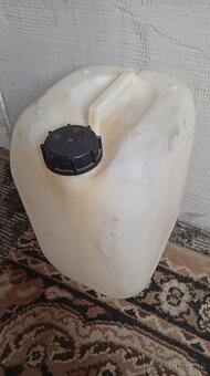 bandaska na benzín 10l