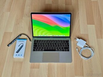 MacBook Air 13", NOVÁ BATÉRIA, TOP STAV