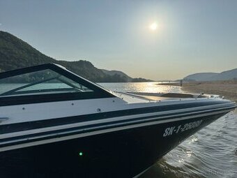 Motorový čln nový Sea Ray 190 SPX