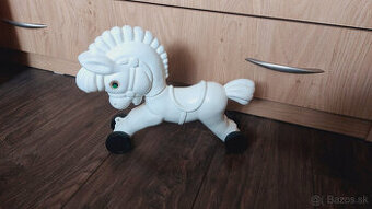 RETRO hračka - kôň na kolieskach