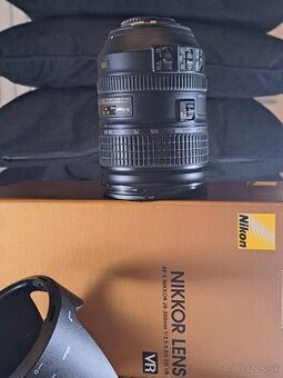 Nikon Nikkor 28-300mm f/3.5-5.6G ED VR