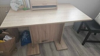 Jedálenský stôl – hnedý, kompaktný