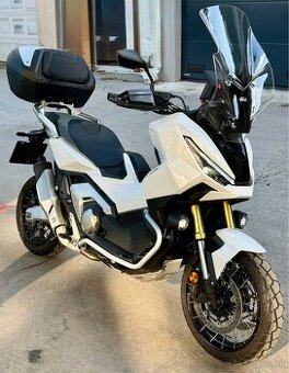 Predám X-adv HONDA 750 2025 2300 km 