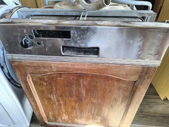 Umyvacka riadu Whirlpool AGD 6556
