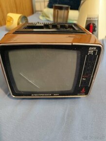 Predam Sovietsky televizor Elektronika 407