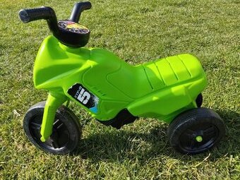 Zelená motorka