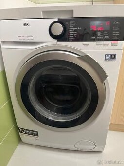 AEG