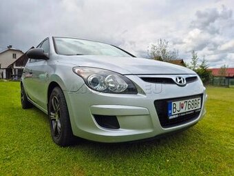 Hyundai i30 1.4 (2009) - 139 000km, čerstvo po STK