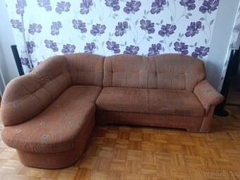 Rozkladací gauč s taburetkou