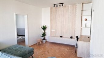 Predáme štýlový 3 izbový byt Čapajevova ul., Košice Terasa