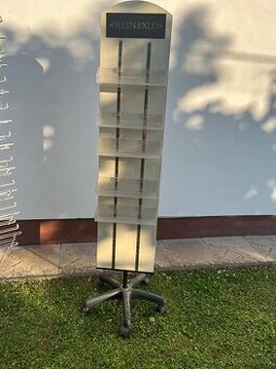 Stojany/Regále