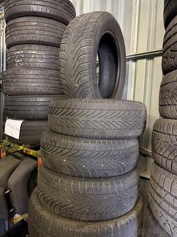 205/60/R16 zimné bfgoodrich 4ks