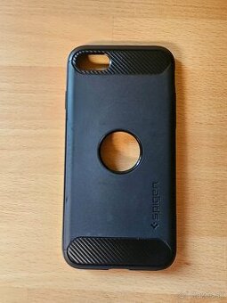 Kryt Spigen iPhone SE 2020