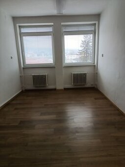 Na prenájom kancelária Nitra - Chrenová