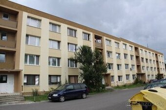 1 izbový byt v meste Poltár