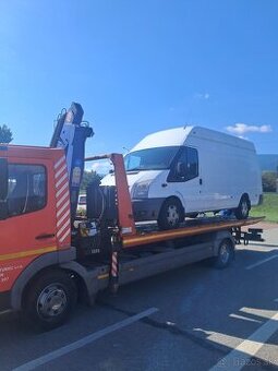 Odtahova sluzba,prevoz strojov a techniky, hydraulicka ruka.