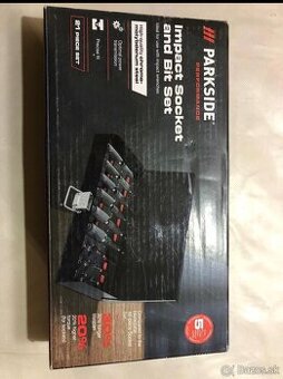 Súprava razovych/nastrčnych kĺučov a bitov