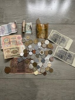 Rôzne mince a bankovky