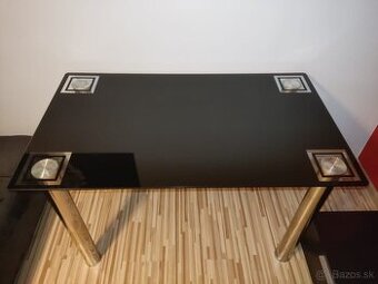 Jedálenský stôl sklenený čierny