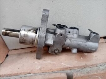 VW Škoda Superb valec posilňovania bŕzd