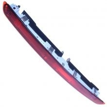 Škoda Octavia 3, Superb 3 - tretie LED brzdové svetlo.