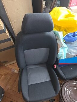 predam predne sedacky