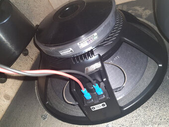 RCF LF15G302/8ohm (21111272) zo subu RCF ART905-AS MKI