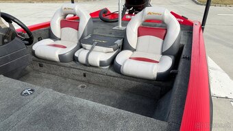 Rybárský čln, Kimple Sniper 548 Bass Boat