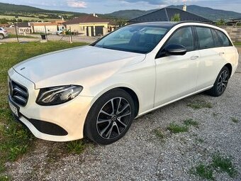 Mercedes-Benz E 220d 4MATIC NIGHT PACKET