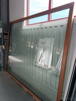 Na predaj nové drevené fixné okno Š: 2780 mm, V: 2280 mm