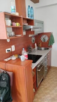 Kuchynská linka komplet so spotrebičmi