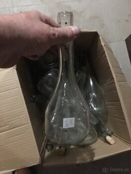 Darujem flase na vino