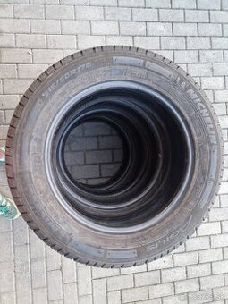 215/60 r17 - 1