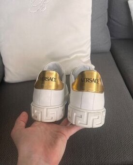Versace tenisky so zlatym