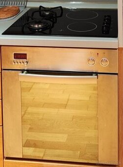 Vstavaná rúra s varnou doskou