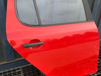 Škoda fabia 2 - zadne práve dvere Komplet