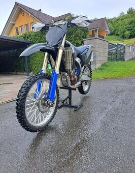 Yamaha yzf 250