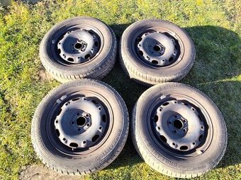 Plechové disky a pneumatiky  185/60 R14