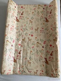 Podlozka na prebalovaci pult